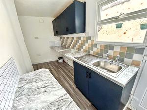 Kitchen- click for photo gallery